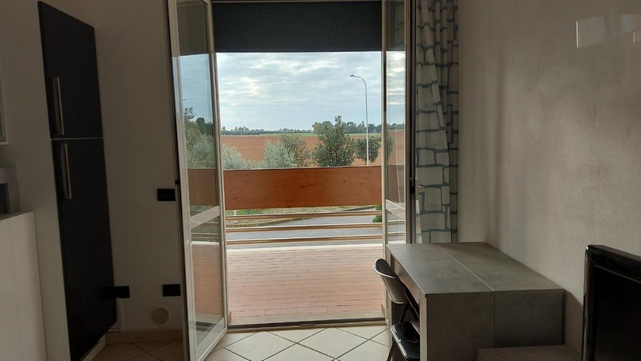 Appartamento Santa Costanza Con Piscina San Vincenzo Luaran gambar